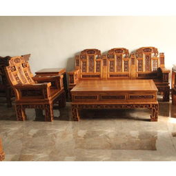 老榆木客廳沙發的雋永魅力 以恒益老榆木家具為例